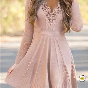 Cable-knit Sweater Dress. Light Pink, Size small